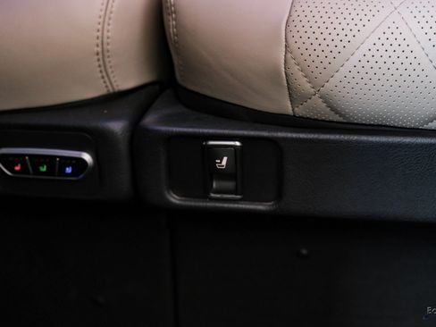 Used 2022 Mercedes-Benz Sprinter 2500 image 99