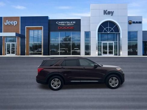 Used 2020 Ford Explorer XLT w/ Equipment Group 202A AWD/4WD image 7