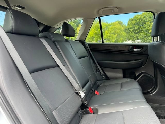 Used 2016 Subaru Outback 3.6R Limited AWD/4WD image 19