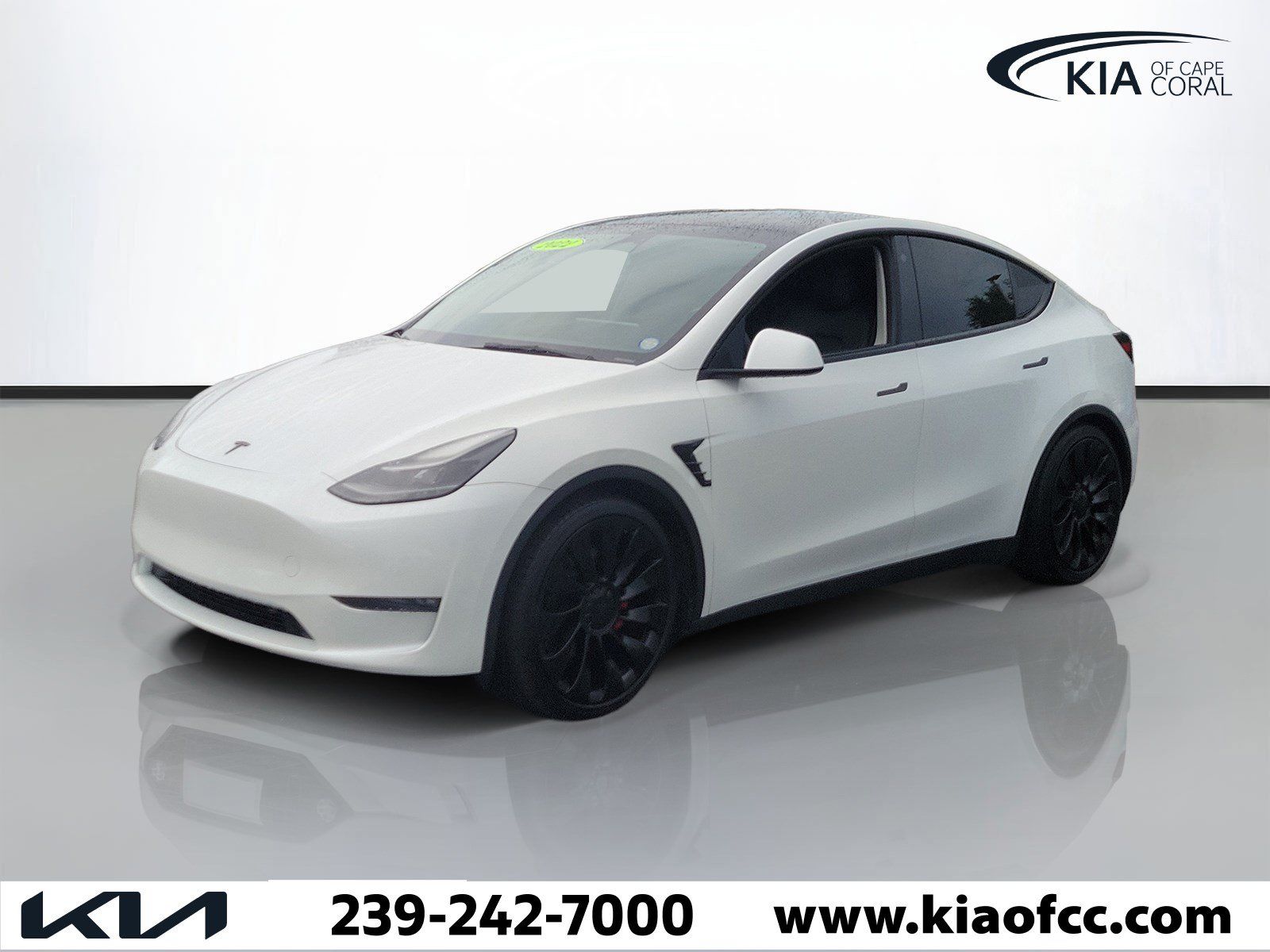 Used 2022 Tesla Model Y Performance AWD/4WD image 3