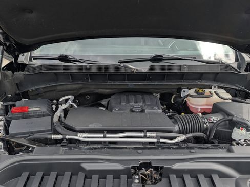 Used 2022 Chevrolet Silverado 1500 LT AWD/4WD image 27