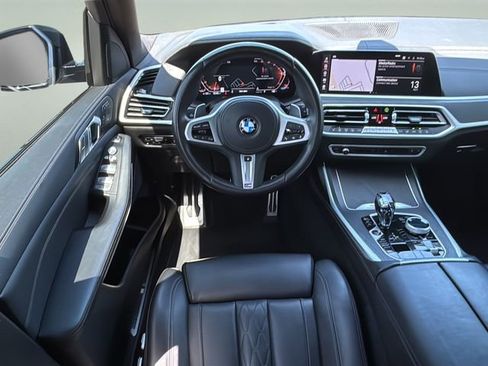 Used 2022 BMW X7 xDrive40i w/ M Sport Package image 16