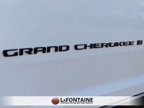 Certified 2024 Jeep Grand Cherokee L Laredo image 10