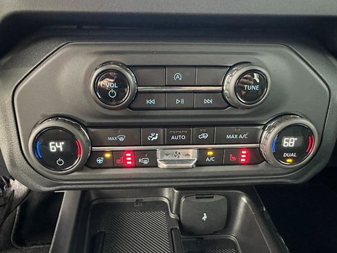 Used 2025 Ford Bronco Outer Banks AWD/4WD image 40
