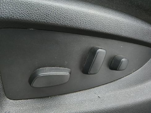 Used 2018 Chevrolet Silverado 1500 LT w/ All Star Edition image 7