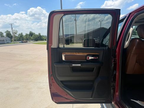 Used 2014 RAM 1500 Laramie Longhorn w/ Convenience Group AWD/4WD image 35