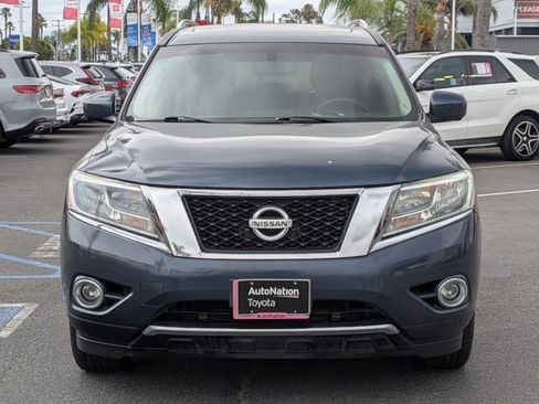 Used 2013 Nissan Pathfinder Platinum w/ Platinum Premium Pkg FWD image 2