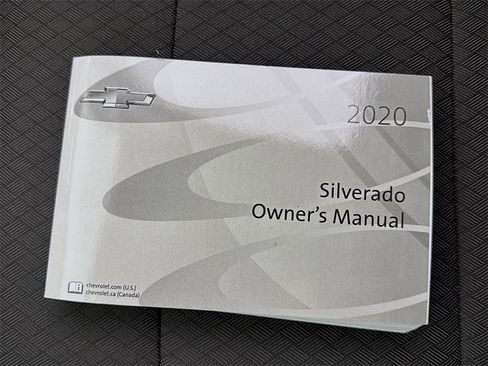 Used 2020 Chevrolet Silverado 1500 LT image 36