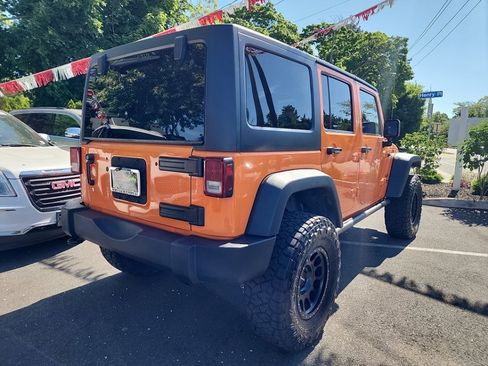 Used 2013 Jeep Wrangler Unlimited Sport AWD/4WD image 3