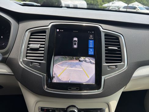 Certified 2024 Volvo XC90 B5 Core w/ Protection Package AWD/4WD image 25