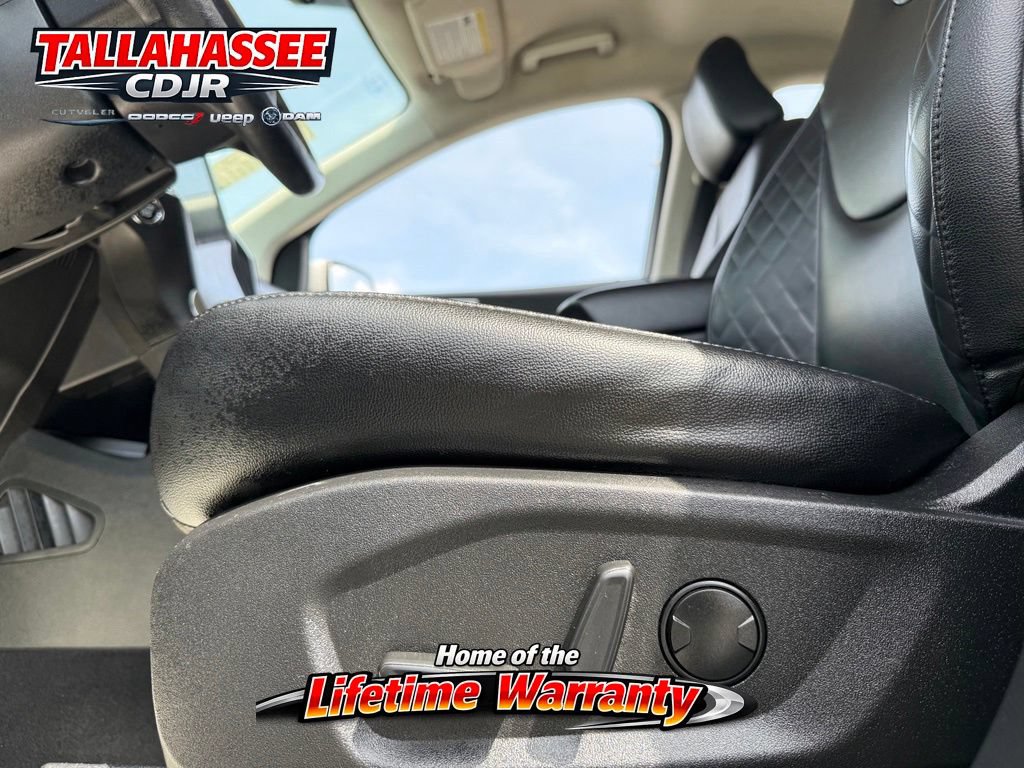 Used 2024 Ford Edge Titanium AWD/4WD image 21