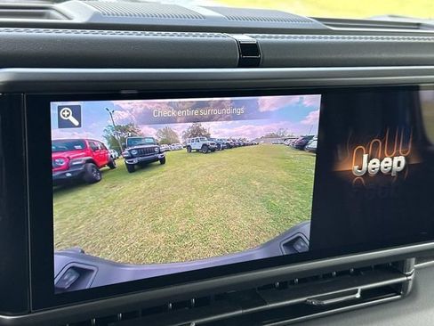 New 2026 Jeep Gladiator Sport AWD/4WD image 38