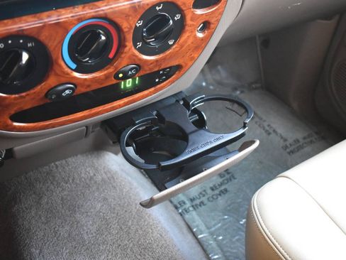 Used 2002 Toyota Tundra Limited RWD image 37