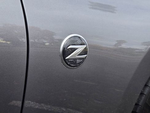 Used 2020 Nissan 370Z Touring Sport image 9