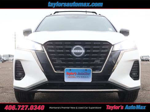 Used 2024 Nissan Kicks SR w/ Interior Electronics Package image 31