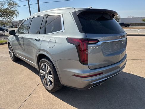 Used 2023 Cadillac XT6 Premium Luxury w/ Technology Package image 5