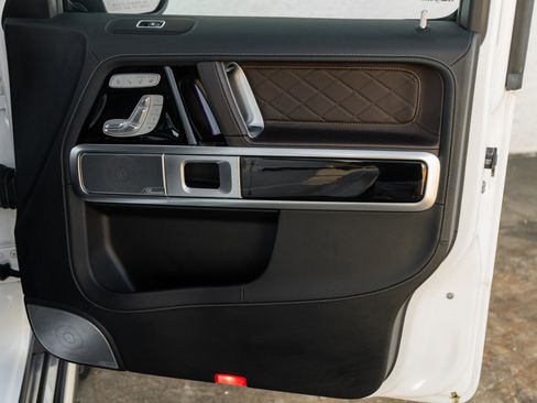 Used 2019 Mercedes-Benz G 550 image 32