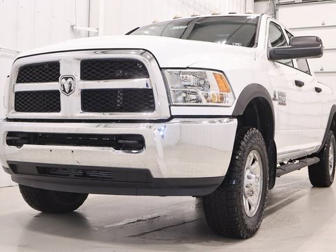 Used 2016 RAM 3500 Tradesman w/ Chrome Appearance Group image 5