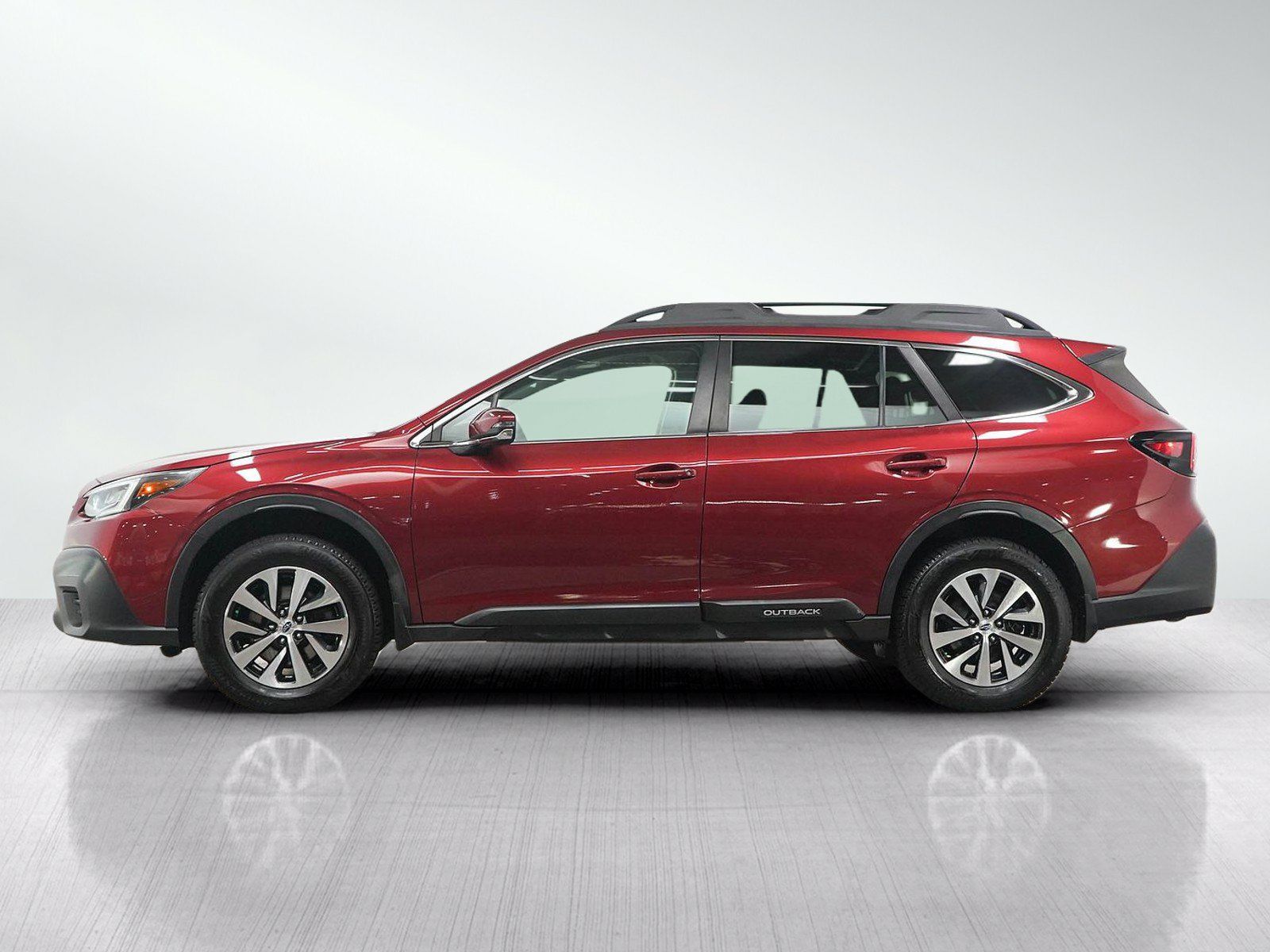 Used 2020 Subaru Outback Premium AWD/4WD image 2