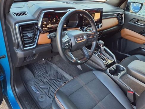 Used 2024 GMC Canyon AT4 w/ Technology Package image 5