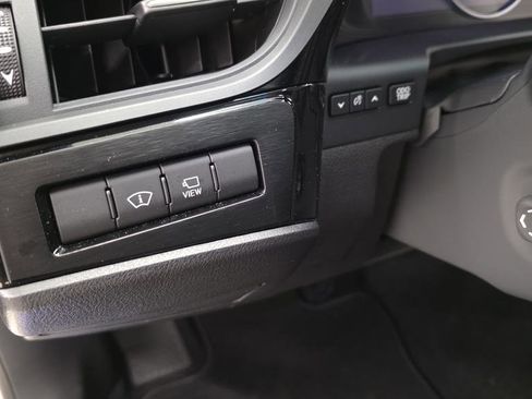 Used 2024 Lexus ES 350 Luxury image 8