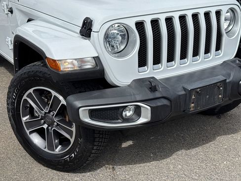 Used 2023 Jeep Wrangler Unlimited Sahara AWD/4WD image 6