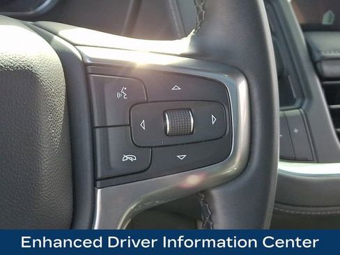 Used 2024 Chevrolet Suburban Z71 image 8