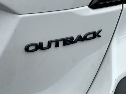 Certified 2025 Subaru Outback Onyx Edition image 18