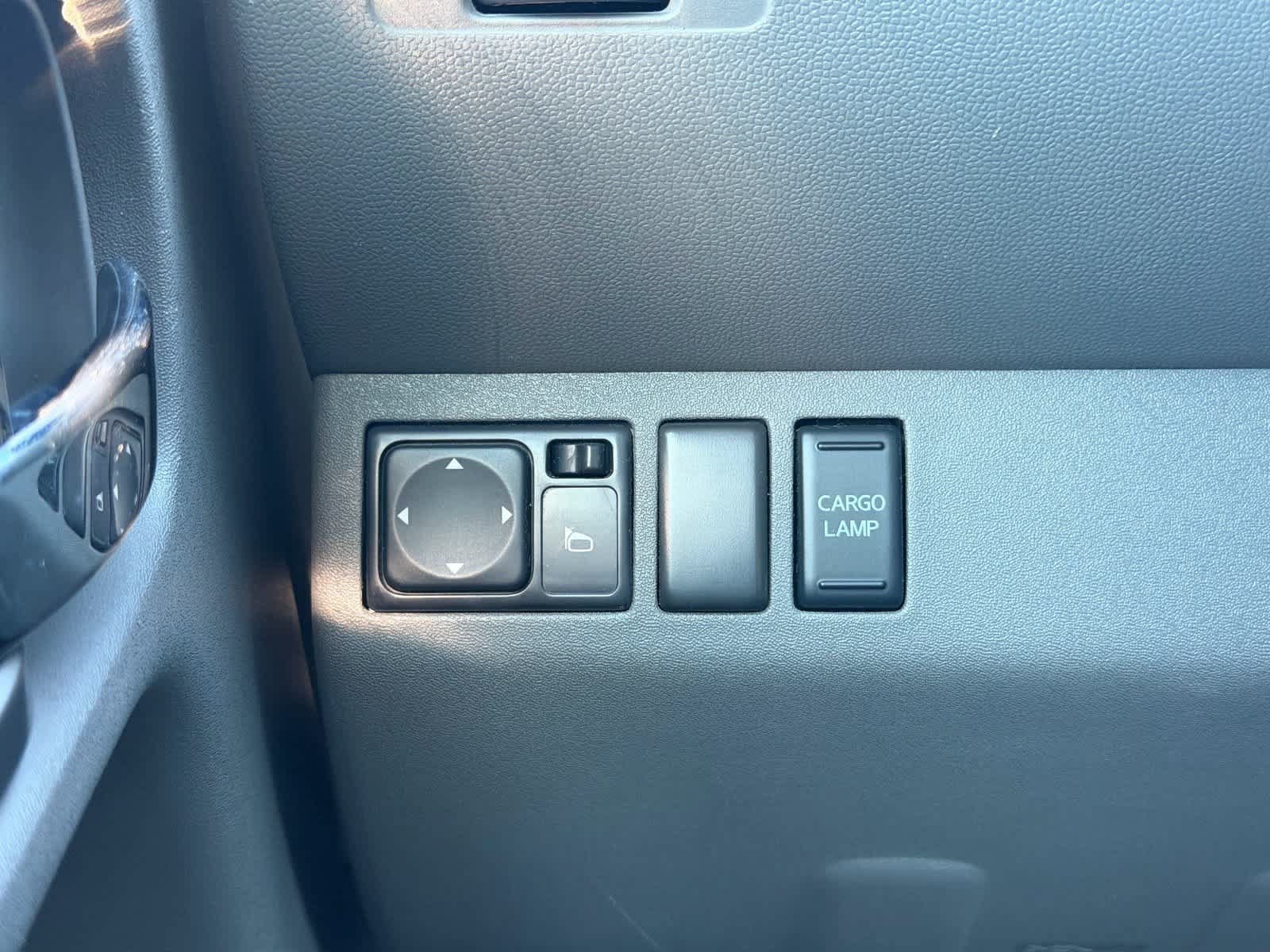 Used 2013 Nissan Frontier SV RWD image 26
