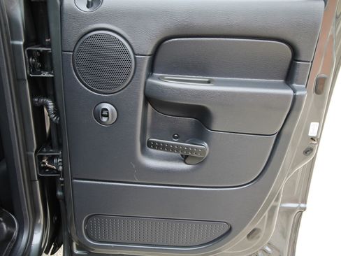 Used 2003 Dodge Ram 2500 Truck SLT image 37