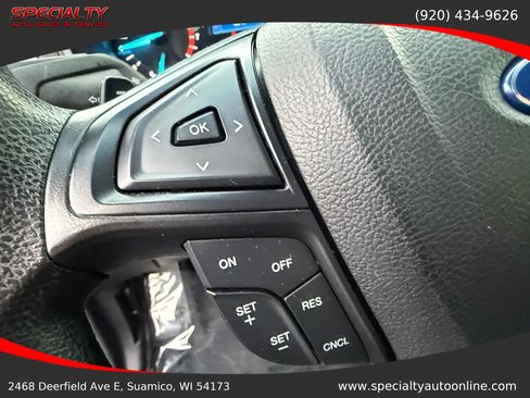 Used 2016 Ford Edge SE image 17