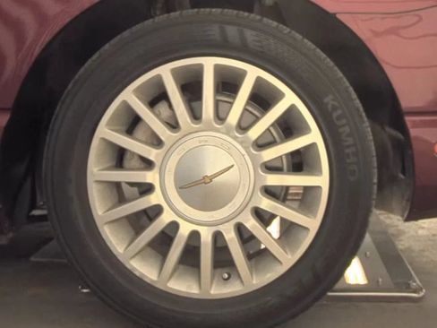 Used 2004 Ford Thunderbird RWD image 22