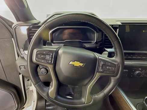 Used 2023 Chevrolet Silverado 1500 High Country w/ High Country Premium Package image 11