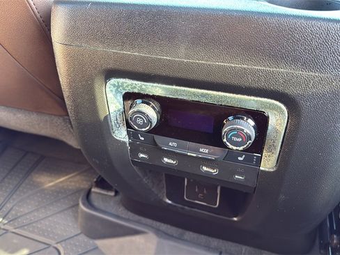 Used 2025 Chevrolet Tahoe High Country image 19