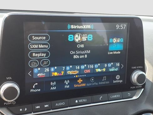 Used 2024 Nissan Sentra SV FWD image 18