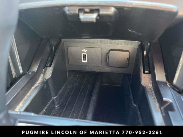 Used 2017 Ford Explorer XLT w/ Equipment Group 202A FWD image 26