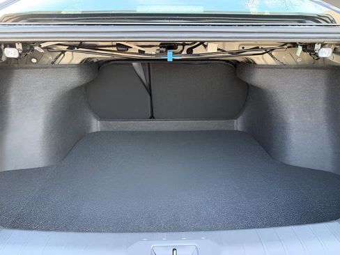 New 2026 Nissan Sentra SV w/ SV Convenience Package FWD image 9