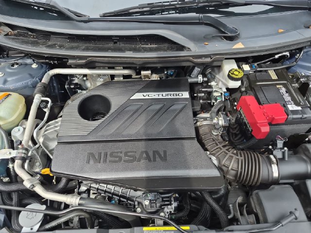 Used 2023 Nissan Rogue S AWD/4WD image 30