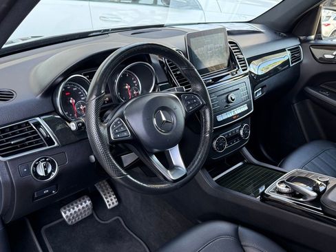 Used 2019 Mercedes-Benz GLE 400 4MATIC image 21