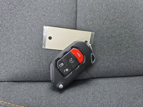 New 2026 Jeep Gladiator Sport image 33