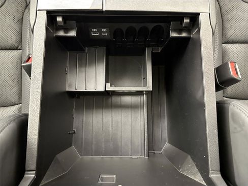 Used 2024 Toyota Tundra SR5 w/ SR5 Premium Package image 31