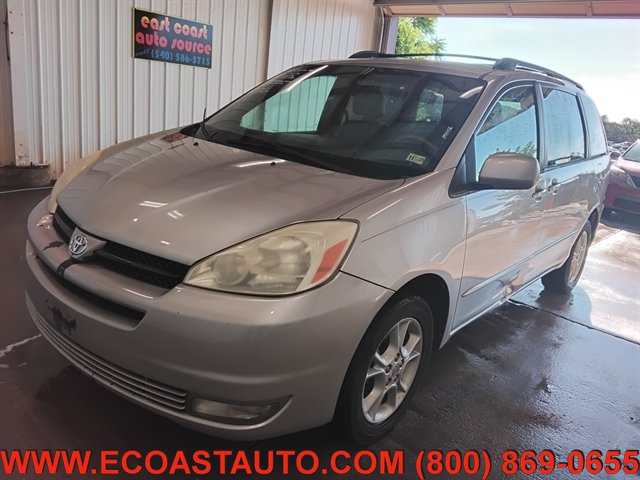 Used 2004 Toyota Sienna XLE w/ XLE Pkg 17 AWD/4WD image 4