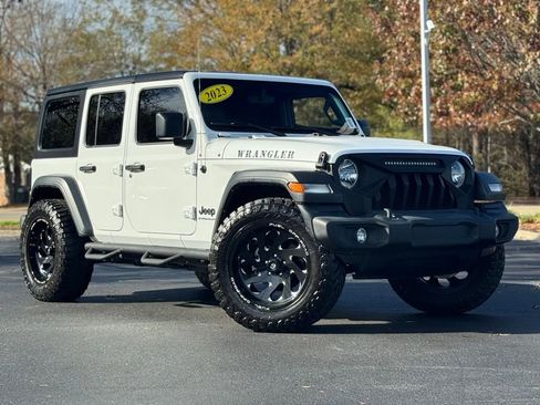 Used 2023 Jeep Wrangler Altitude image 2
