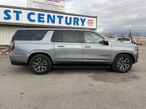 Used 2022 Chevrolet Suburban Z71 w/ Off-Road Capability Package image 21