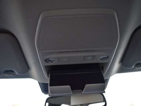 Used 2026 Nissan Sentra SV w/ SV Convenience Package FWD image 37