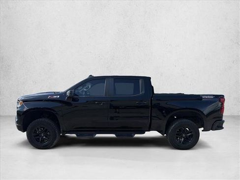 Used 2023 Chevrolet Silverado 1500 LT Trail Boss AWD/4WD image 2