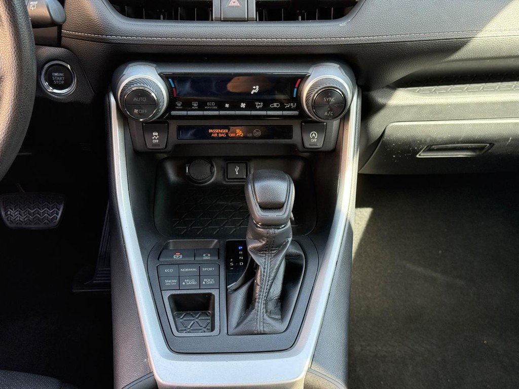 Certified 2021 Toyota RAV4 XLE AWD/4WD image 15
