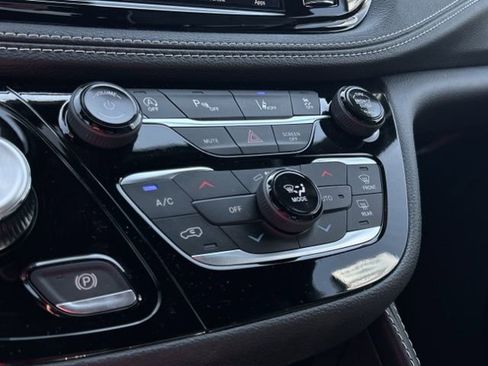 New 2026 Chrysler Pacifica Limited AWD/4WD image 45