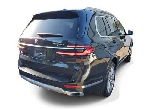 Used 2025 BMW X7 xDrive40i w/ Premium Package AWD/4WD image 4