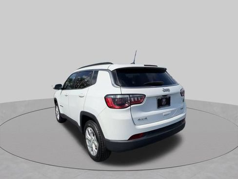 Used 2024 Jeep Compass Latitude AWD/4WD image 6